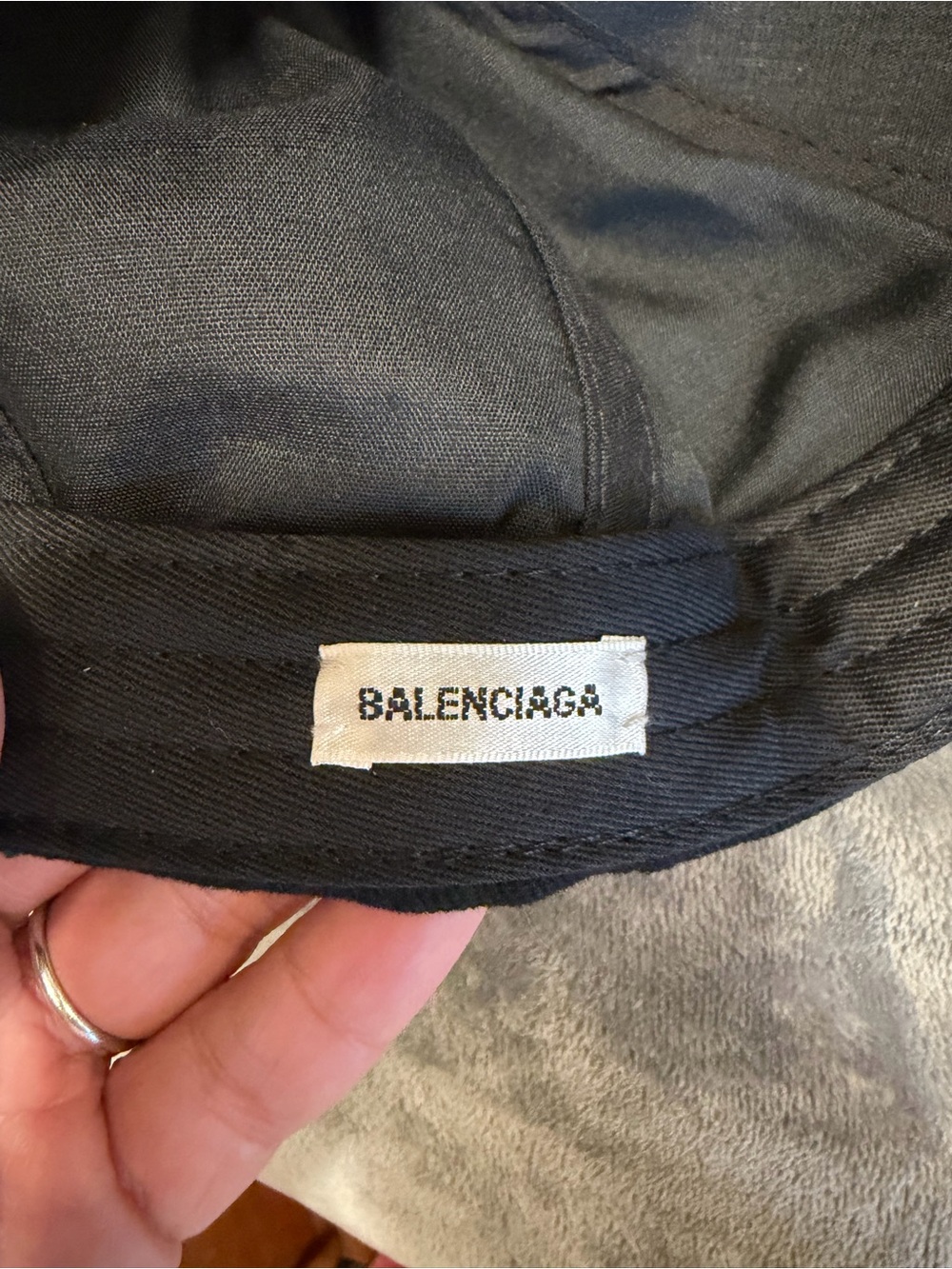 NWT Balenciaga Black Baseball Cap with Blue Logo Embroidery Size L/58cm - Picture 4 of 7